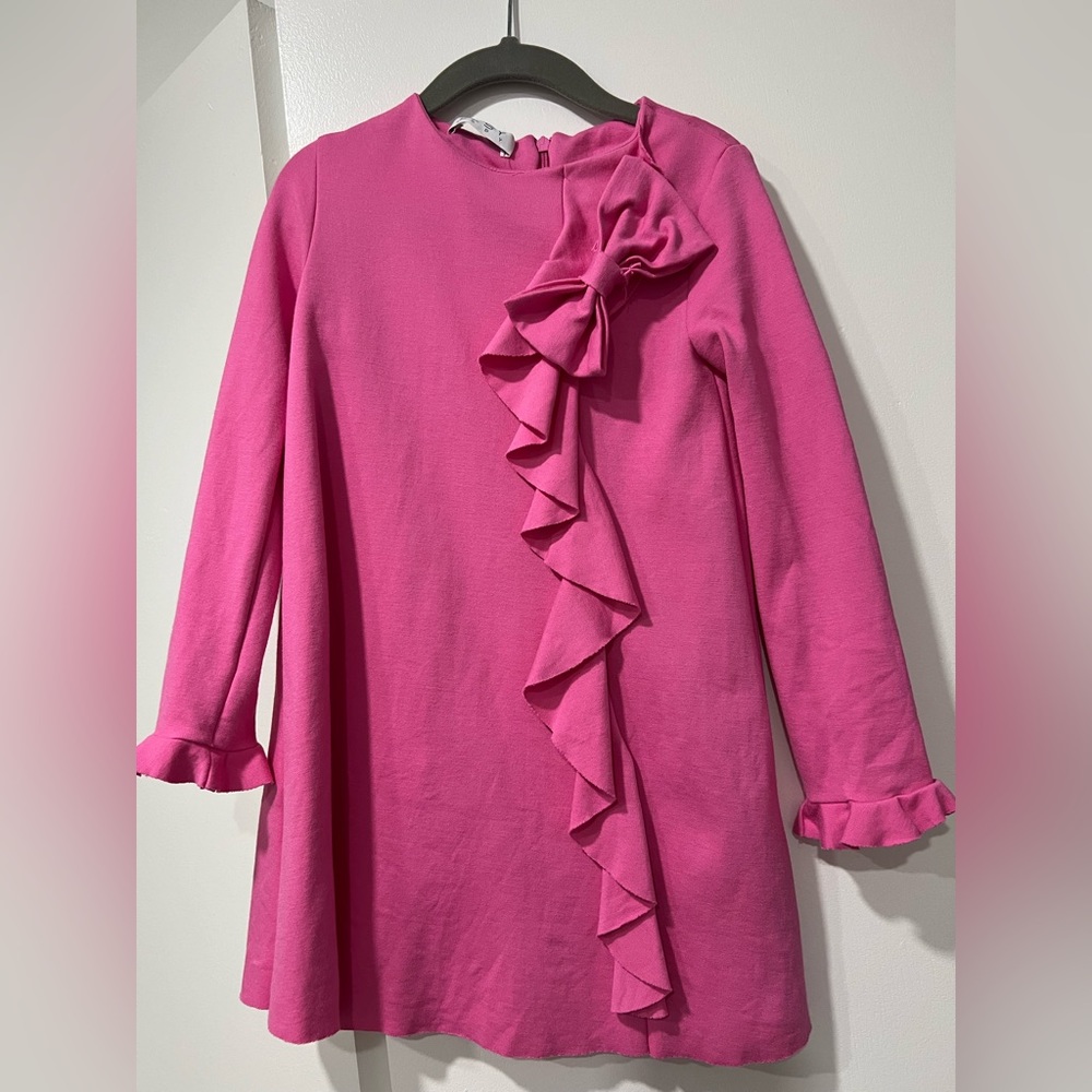 Pink ruffle dress for your sweet Valentine 💘 well made Italian brand & style